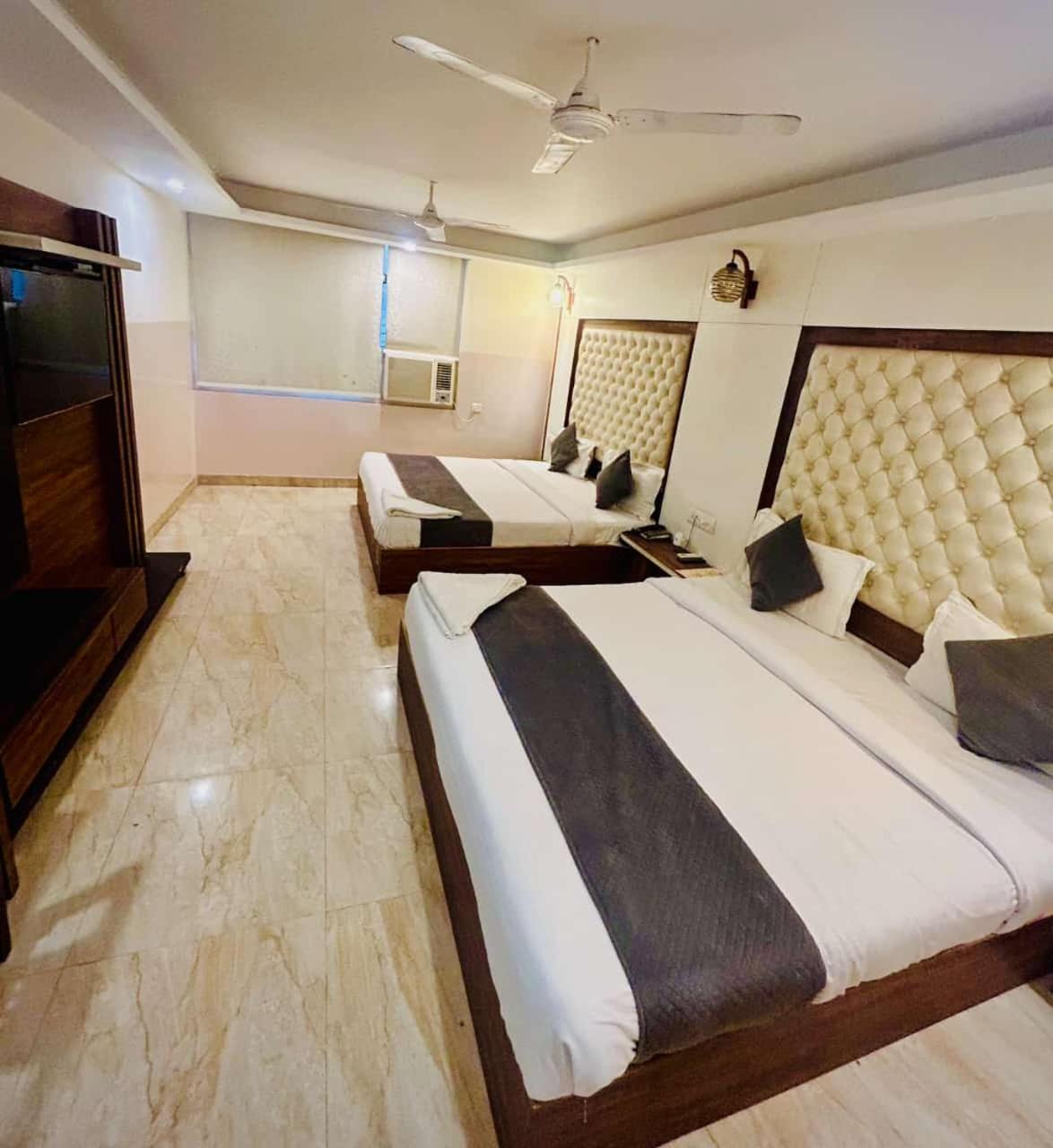Hotel Airport City Ню Делхи Екстериор снимка
