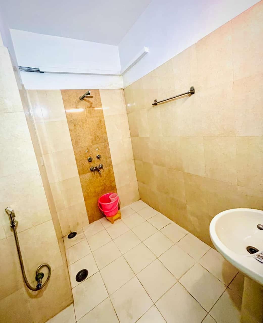 Hotel Airport City Ню Делхи Екстериор снимка