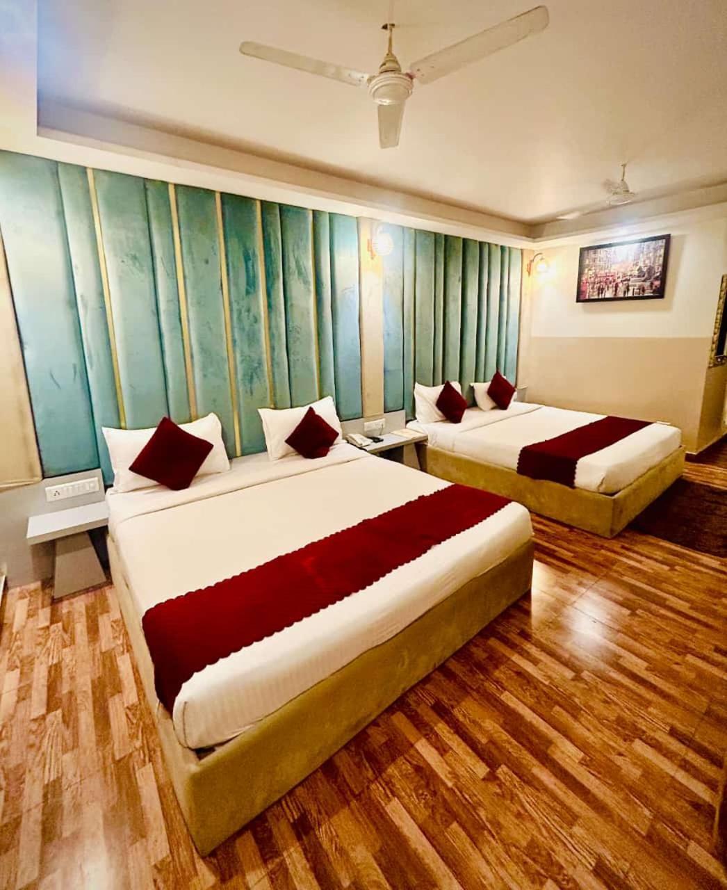 Hotel Airport City Ню Делхи Екстериор снимка
