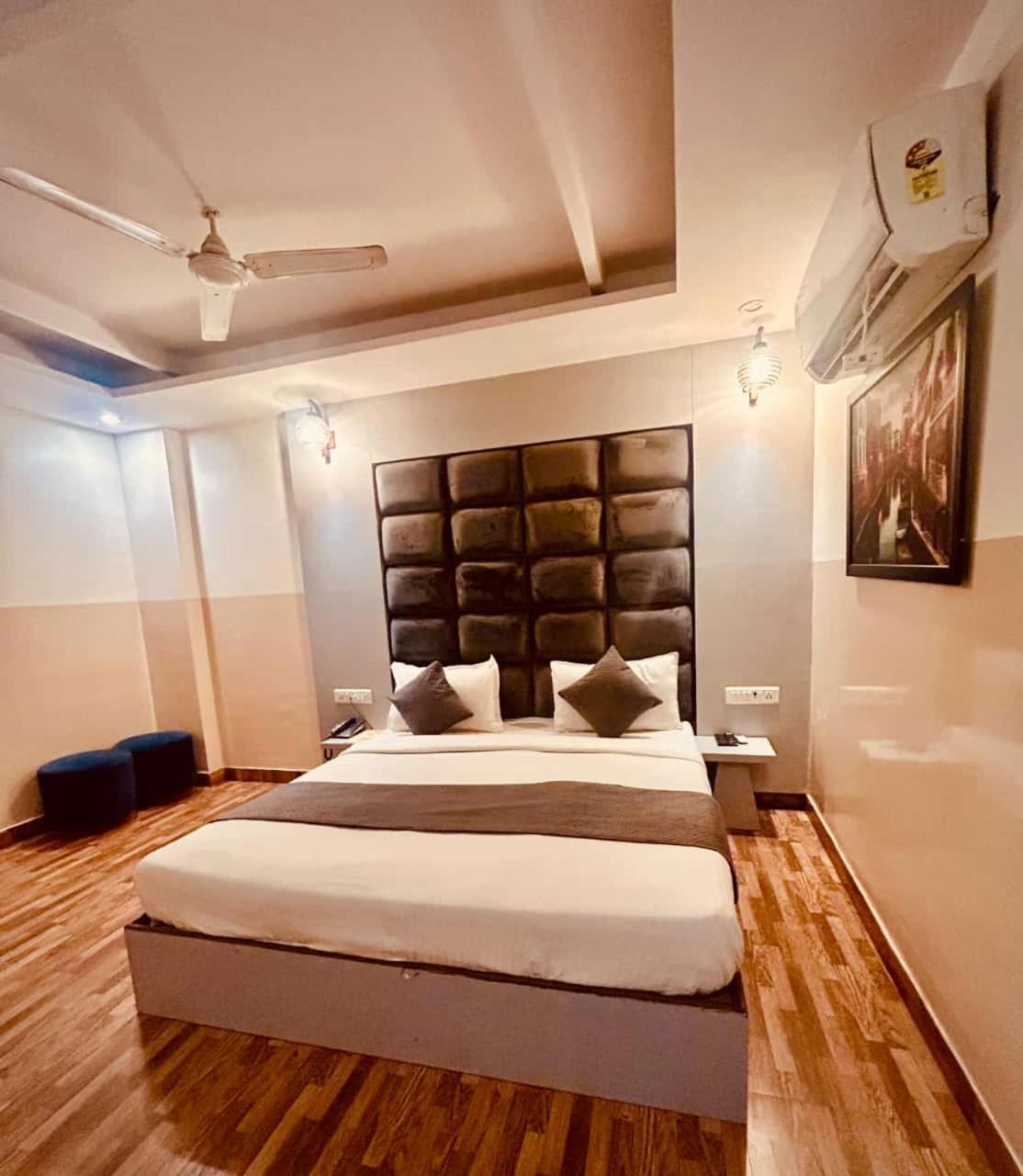 Hotel Airport City Ню Делхи Екстериор снимка
