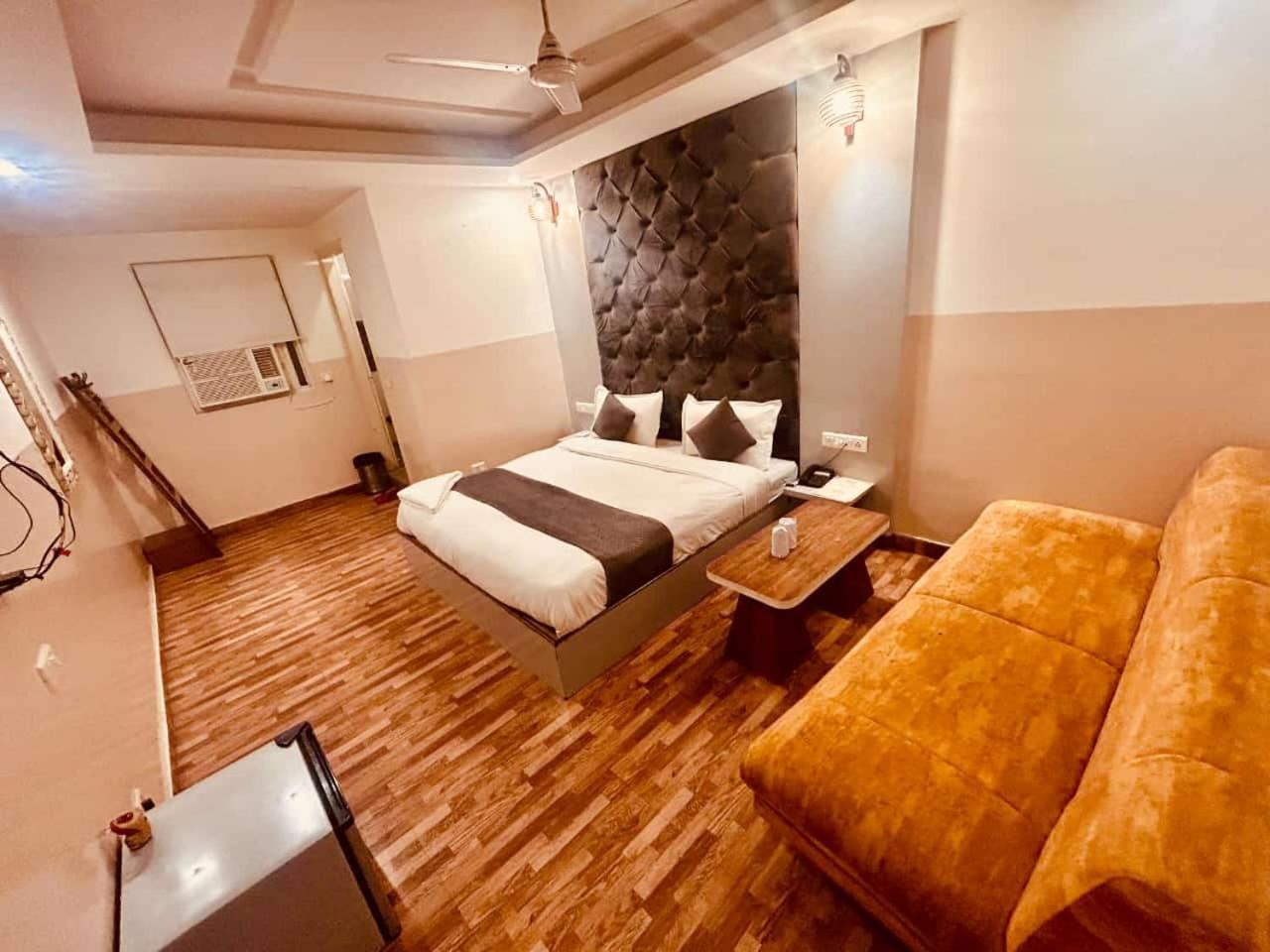 Hotel Airport City Ню Делхи Екстериор снимка